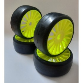 SP RACING Gomme 1/8 GT  4 gomme  Soft con cerchio Giallo